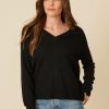 One Grey Day Sloane Cashmere V-Neck - Black | Pullovers