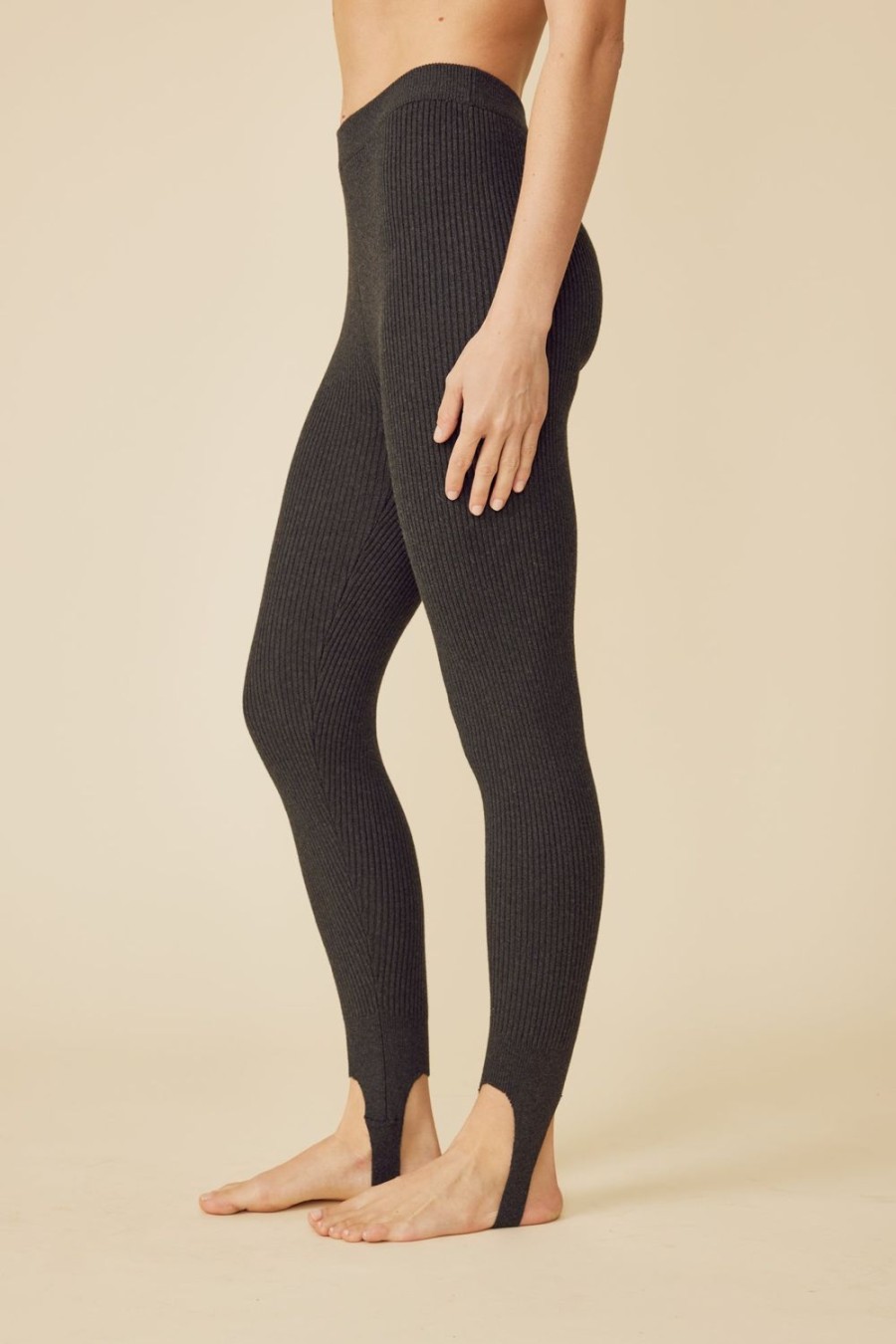 One Grey Day Ventura Ribbed Legging - Asphalt | Bottoms