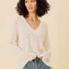 One Grey Day Sloane Cashmere V-Neck - Ivory | Pullovers